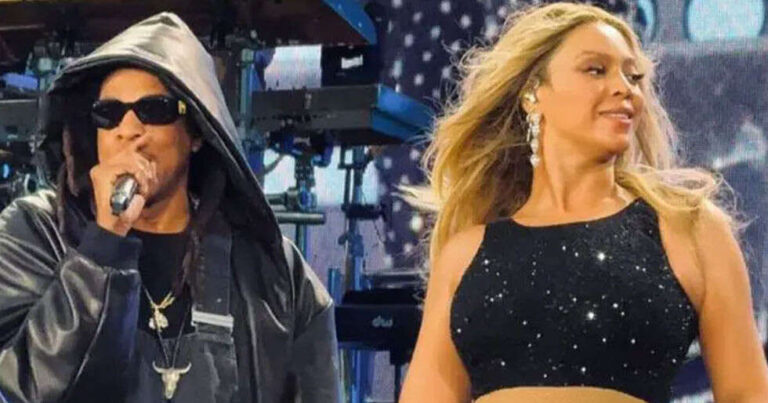 WATCH: Beyonce Grooves in a Custom-made Manish Malhotra Ensemble at Her Concert