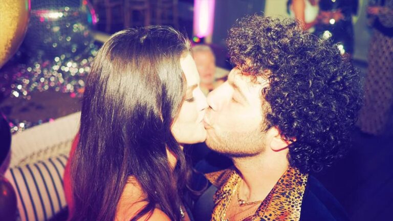 Selena Gomez Celebrates 33rd Birthday with Benny Blanco and Taylor Swift!