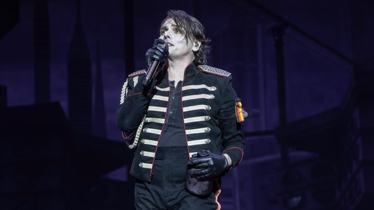 My Chemical Romance Bring “Black Parade” Tour to San Francisco: Photo Gallery