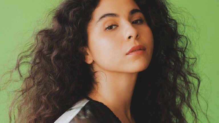 Silvana Estrada Announces New Album Vendrán Suaves Lluvias, Shares New Song “Dime”: Listen