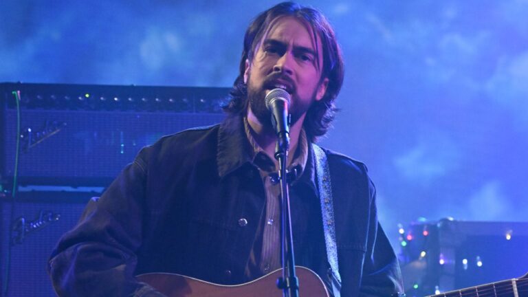 Watch Alex G Perform “Afterlife” on Colbert