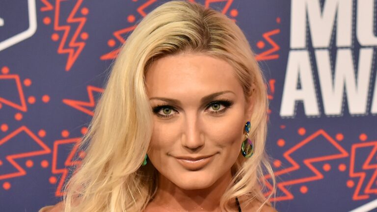 Brooke Hogan Getting Back Into Music Industry After Dad Hulk’s Death