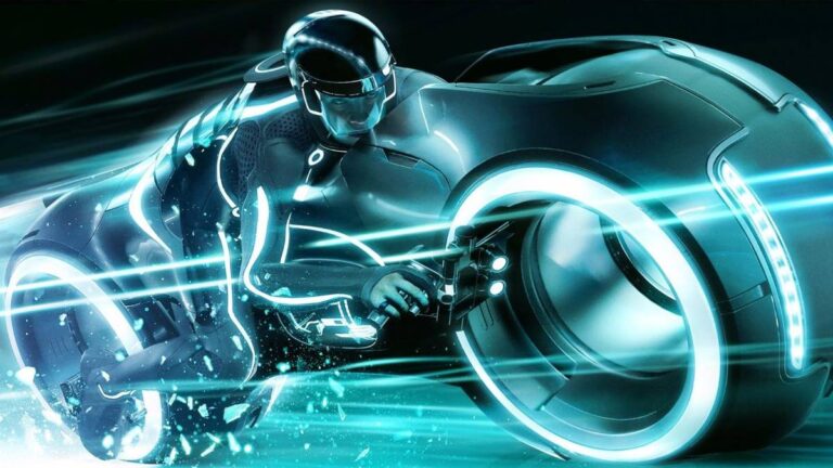 Tron: Legacy – The Underrated Predecessor To Top Gun: Maverick And F1’s Success