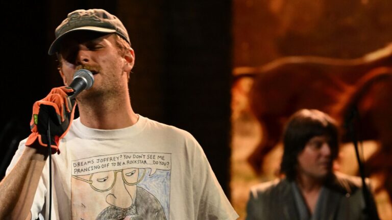 Watch Mac DeMarco Perform “Shining” on Colbert