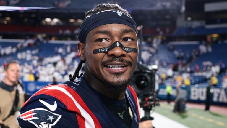 Stefon Diggs Gets Win In Return To Buffalo After ’23 Trade, Lit Postgame Celly