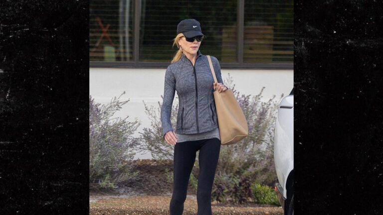 Nicole Kidman Seen For First Time Since Filing For Divorce From Keith Urban