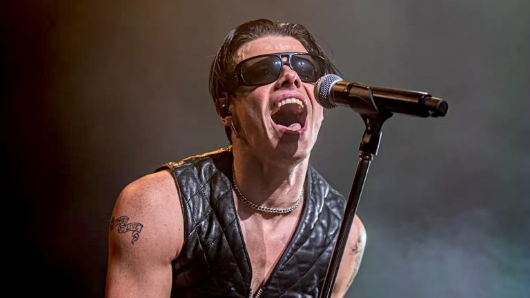 Yungblud Cancels Remainder of 2025 Tour Due to Medical Concerns