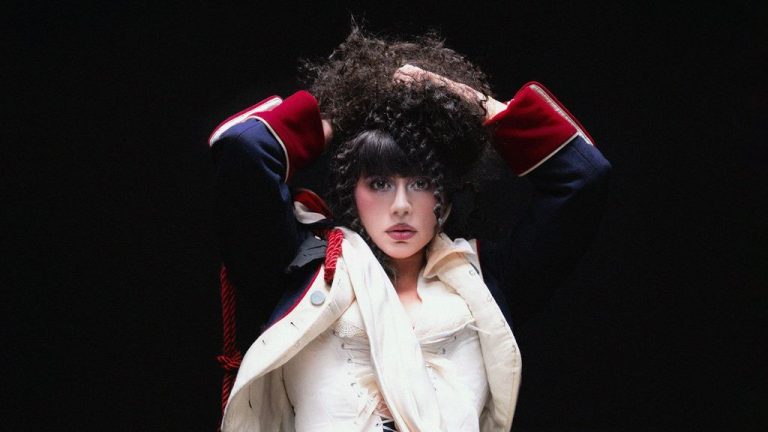 Káryyn Announces Debut Album and Shares New Song