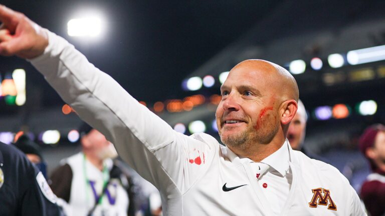 Minnesota Coach Smears His Player’s Blood Across His Face After Win