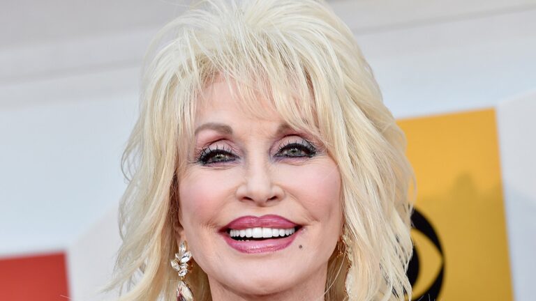 Dolly Parton Only Wanted Longtime Wig and Makeup Artist at Her Side When She Died