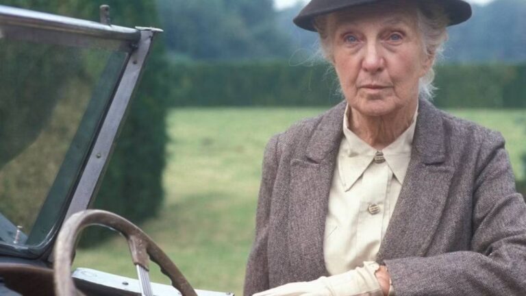 Essential Guide to Reading Miss Marple Books in Order